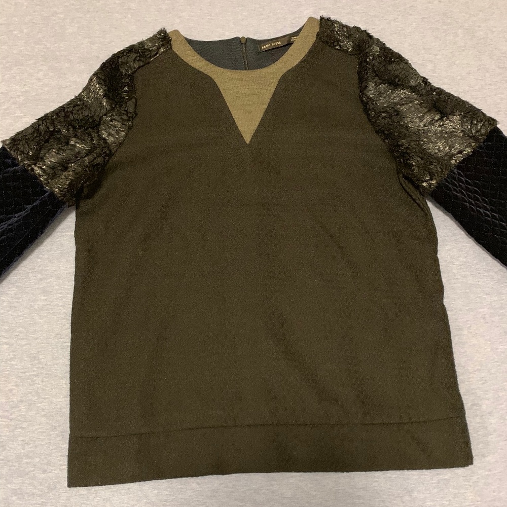 Plume Sweater - Picture 2 of 5